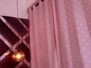 sara-lop's Live Sex Cam Show
