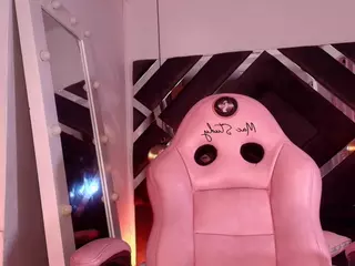 sara-lop's Live Sex Cam Show