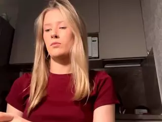 SilviaHambelton's Live Sex Cam Show