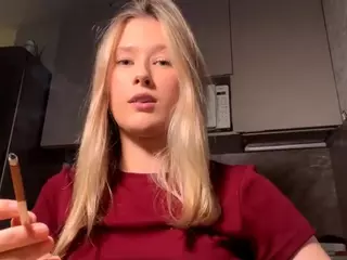 SilviaHambelton's Live Sex Cam Show