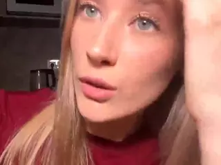 SilviaHambelton's Live Sex Cam Show