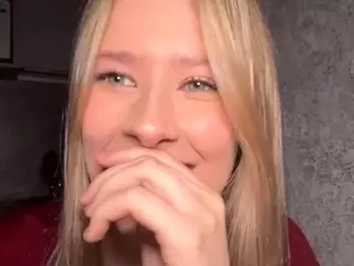 SilviaHambelton's Live Sex Cam Show