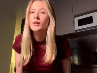 SilviaHambelton's Live Sex Cam Show