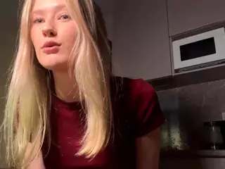 SilviaHambelton's Live Sex Cam Show