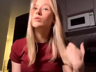 SilviaHambelton's Live Sex Cam Show