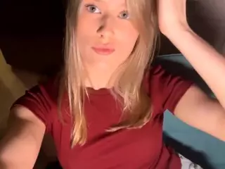 SilviaHambelton's Live Sex Cam Show