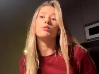 SilviaHambelton's Live Sex Cam Show