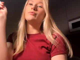 SilviaHambelton's Live Sex Cam Show