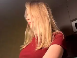 SilviaHambelton's Live Sex Cam Show