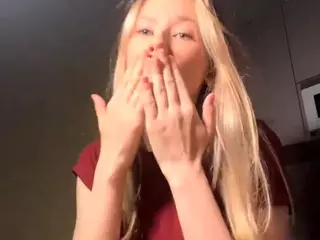 SilviaHambelton's Live Sex Cam Show