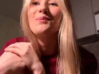 SilviaHambelton's Live Sex Cam Show