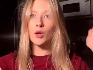 SilviaHambelton's Live Sex Cam Show