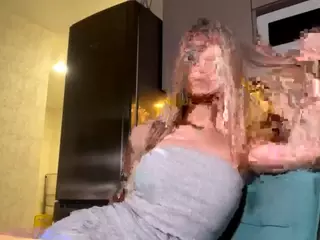 SilviaHambelton's Live Sex Cam Show