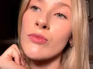 SilviaHambelton's Live Sex Cam Show