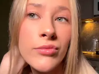 SilviaHambelton's Live Sex Cam Show