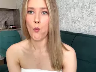 SilviaHambelton's Live Sex Cam Show