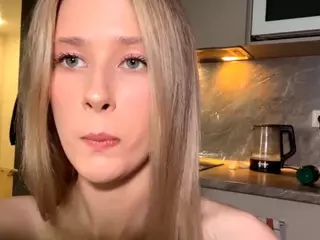 SilviaHambelton's Live Sex Cam Show