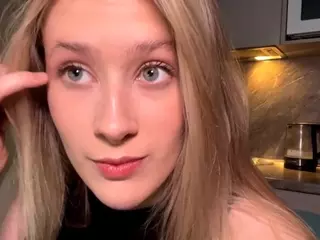SilviaHambelton's Live Sex Cam Show