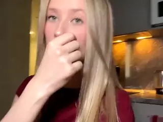 SilviaHambelton's Live Sex Cam Show