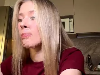 SilviaHambelton's Live Sex Cam Show
