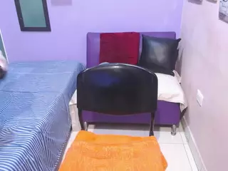 ValeryChiquiss's Live Sex Cam Show