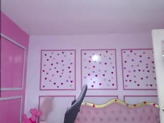 ailen-t's Live Sex Cam Show