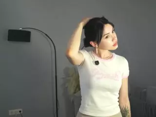 AislyBown's Live Sex Cam Show