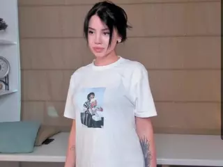 AislyBown's Live Sex Cam Show