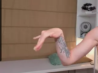 AislyBown's Live Sex Cam Show