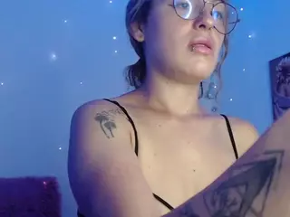 amaranta-hot-m's Live Sex Cam Show