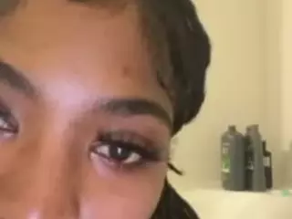 BlaAsainPersuasion's Live Sex Cam Show