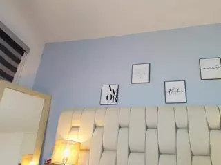 Carolinne Owenss's Live Sex Cam Show