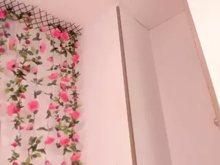 Helen-Delany's Live Sex Cam Show