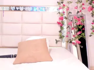 Helen-Delany's Live Sex Cam Show