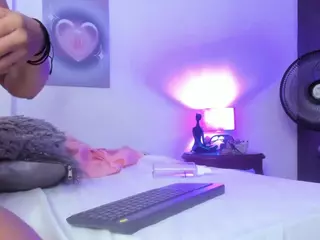 kaomy-022's Live Sex Cam Show