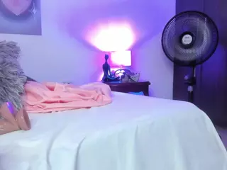 kaomy-022's Live Sex Cam Show