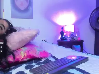kaomy-022's Live Sex Cam Show