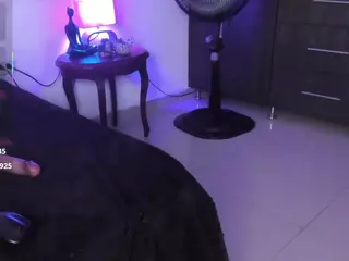 kaomy-022's Live Sex Cam Show
