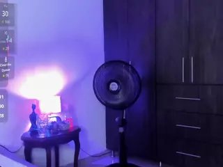 kaomy-022's Live Sex Cam Show
