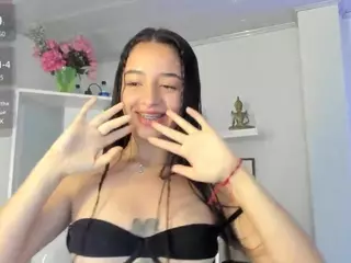 Kora's Live Sex Cam Show
