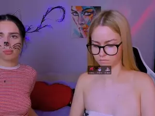 lina-4u's Live Sex Cam Show