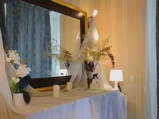 LoraAshworth's Live Sex Cam Show