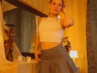 LoraAshworth's Live Sex Cam Show