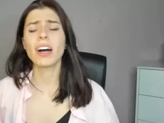 PiaSensual's Live Sex Cam Show