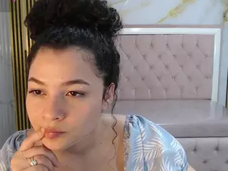 shalon-diaz-sub's Live Sex Cam Show