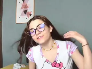 Strawberry and my 18yo friends's Live Sex Cam Show