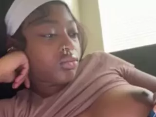 sweetestsexcthang's Live Sex Cam Show