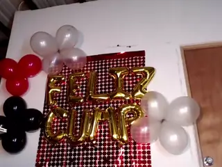 Valengdoll's Live Sex Cam Show
