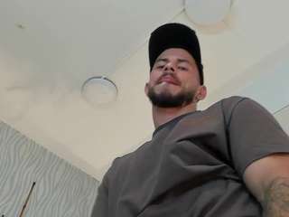 Live cam show with dylan_jacob