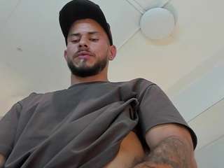 Live cam show with dylan_jacob